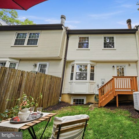 361 GUNDRY DR, Falls Church, VA 22046