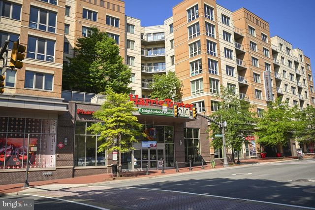 361 GUNDRY DR, Falls Church, VA 22046