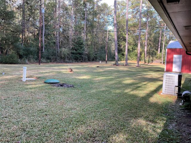 207 Hackberry Street, Village Mills, TX 77663