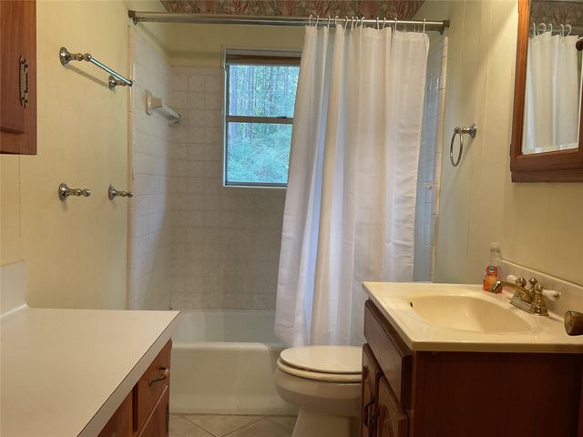 207 Hackberry Street, Village Mills, TX 77663