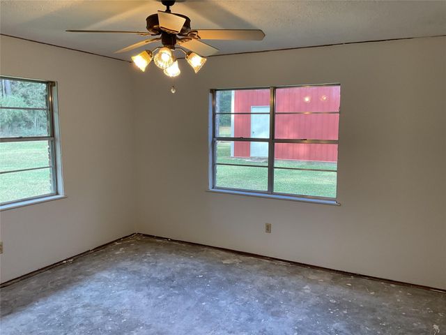 207 Hackberry Street, Village Mills, TX 77663