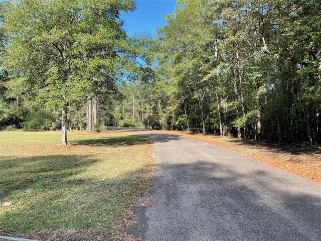 207 Hackberry Street, Village Mills, TX 77663