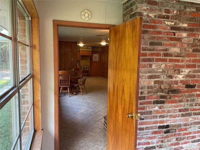 207 Hackberry Street, Village Mills, TX 77663