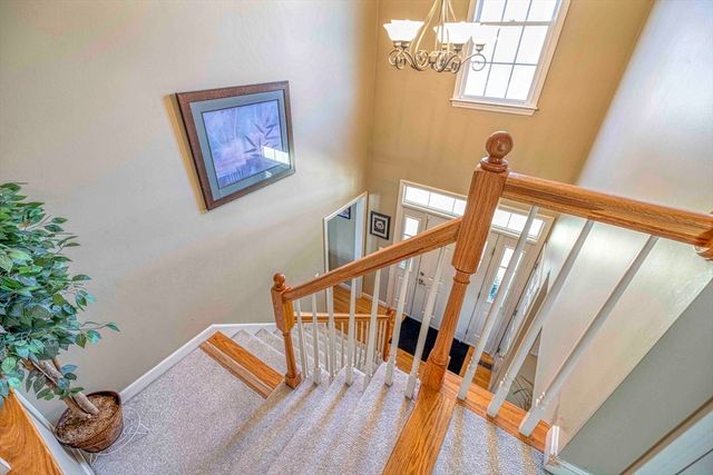 12 Old Pasture Ln, Westport, MA 02790