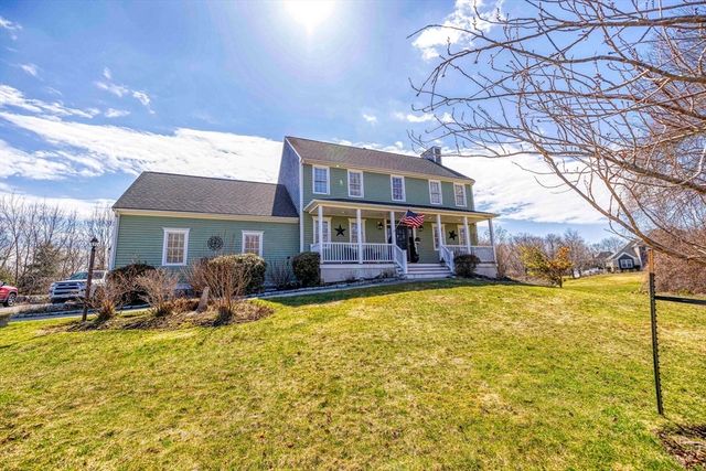 12 Old Pasture Ln, Westport, MA 02790