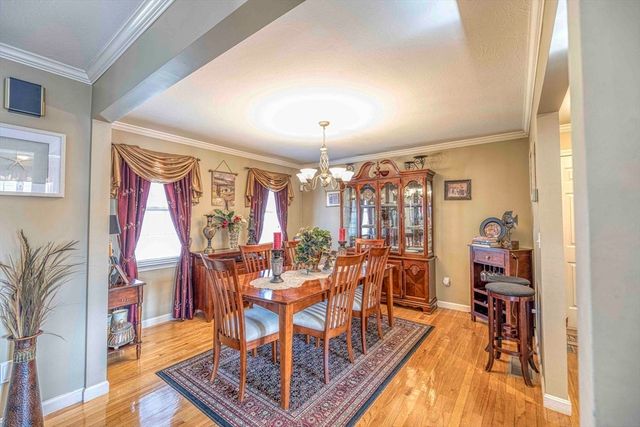 12 Old Pasture Ln, Westport, MA 02790