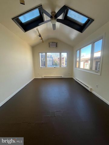 914 N 4TH ST, Philadelphia, PA 19123