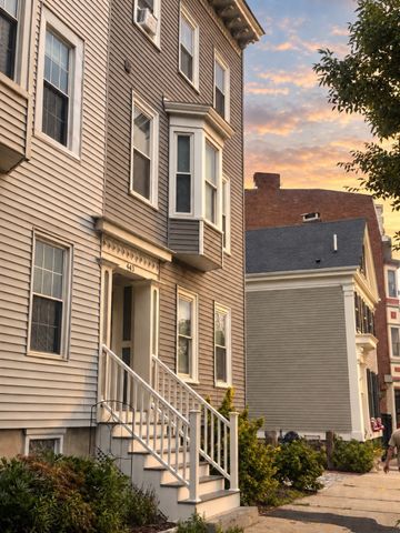 443 Main St 1, Boston, MA 02129