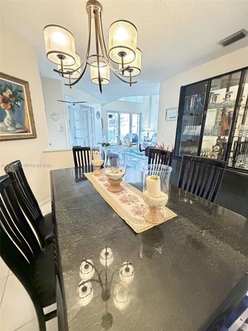 10840 NW 46th Dr, Coral Springs, FL 33076