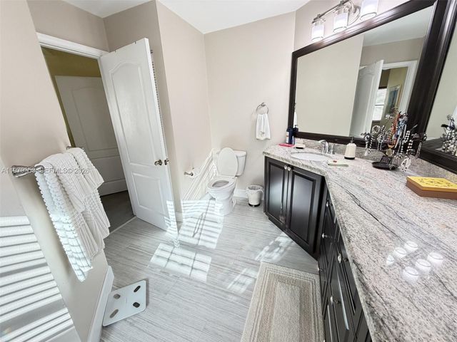 10840 NW 46th Dr, Coral Springs, FL 33076