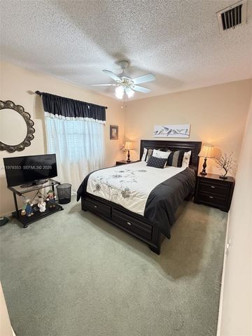 10840 NW 46th Dr, Coral Springs, FL 33076