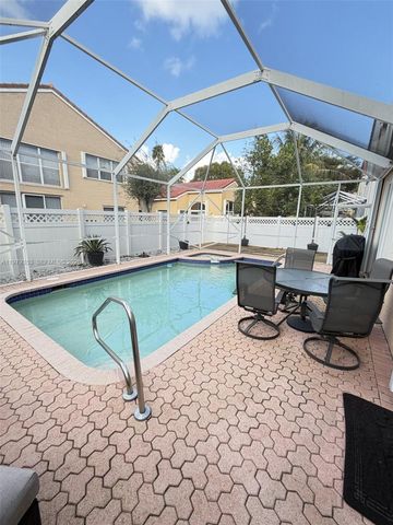 10840 NW 46th Dr, Coral Springs, FL 33076