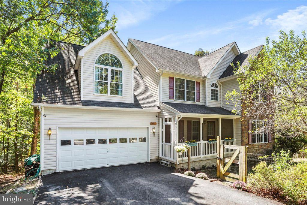 392 GRAY FOX RD, Harpers Ferry, WV 25425