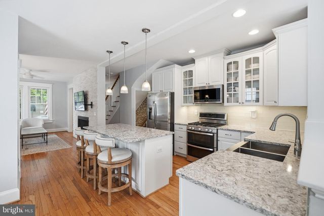 636 N COLUMBUS ST, Alexandria, VA 22314