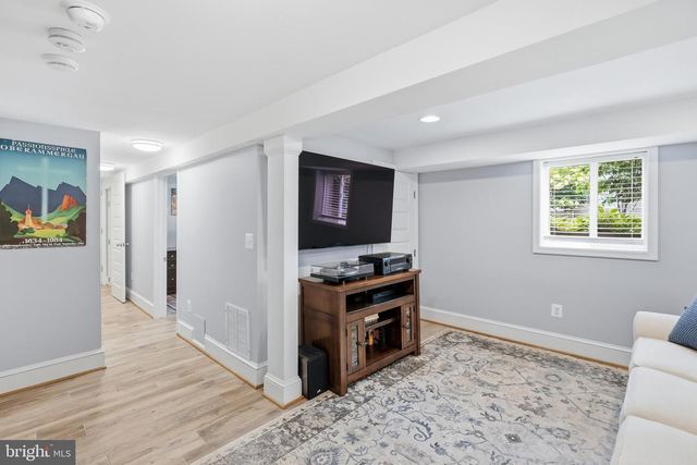 636 N COLUMBUS ST, Alexandria, VA 22314
