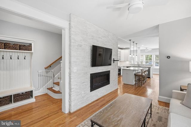 636 N COLUMBUS ST, Alexandria, VA 22314