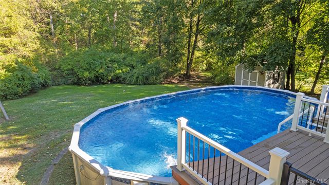 2880 Brookfield Drive, Yorktown Heights, NY 10598