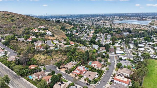 1128 N Avila, Orange, CA 92869