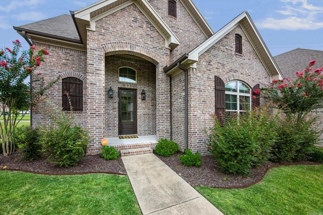 65 Wildwood Place Circle, Little Rock, AR 72223