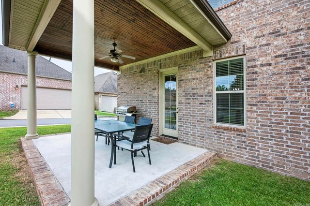65 Wildwood Place Circle, Little Rock, AR 72223