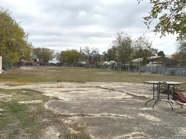 3150 churchill, Converse, TX 78109