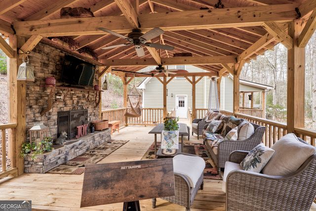 685 Chopped Oak Road, Ellijay, GA 30540