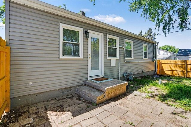 2504 NE 59th Terrace, Kansas City, MO 64118