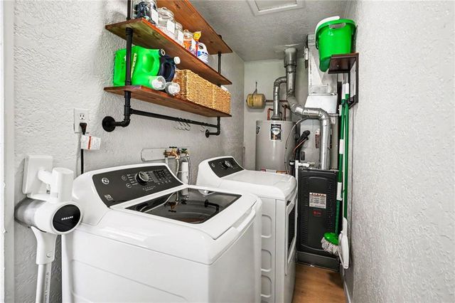 2504 NE 59th Terrace, Kansas City, MO 64118