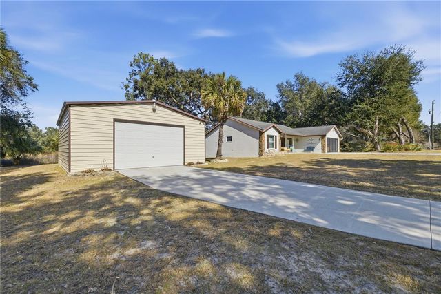 17757 SE 28TH LANE ROAD, Silver Springs, FL 34488