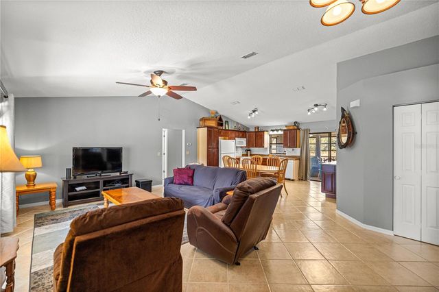 17757 SE 28TH LANE ROAD, Silver Springs, FL 34488