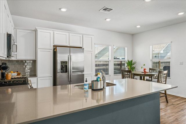 1725 Cobblecrest LN, Leander, TX 78641