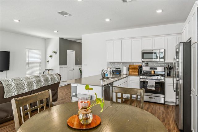 1725 Cobblecrest LN, Leander, TX 78641
