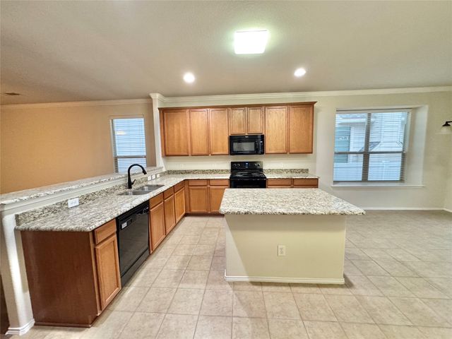 932 King George Lane, Savannah, TX 76227