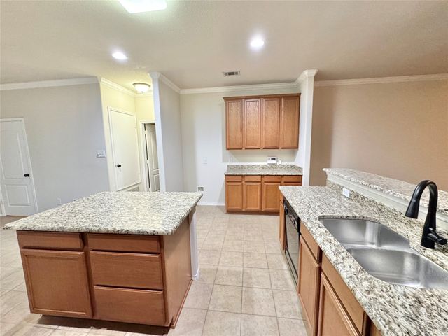932 King George Lane, Savannah, TX 76227