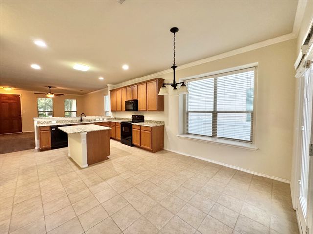 932 King George Lane, Savannah, TX 76227