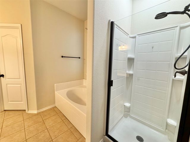932 King George Lane, Savannah, TX 76227