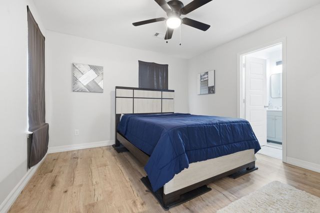 1632 E Arlington Avenue, Fort Worth, TX 76104