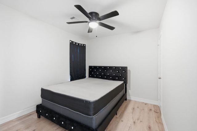 1632 E Arlington Avenue, Fort Worth, TX 76104