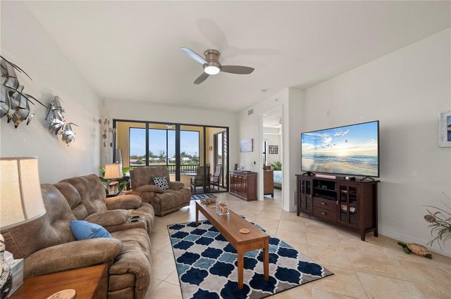 1340 ROCK DOVE COURT 123, Punta Gorda, FL 33950