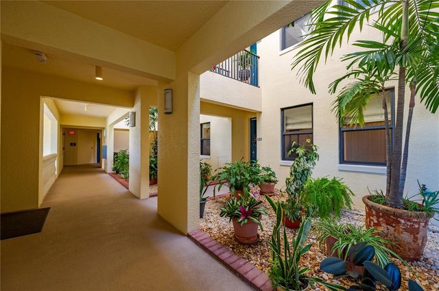 1340 ROCK DOVE COURT 123, Punta Gorda, FL 33950