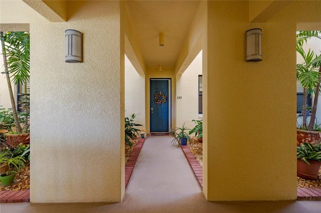1340 ROCK DOVE COURT 123, Punta Gorda, FL 33950