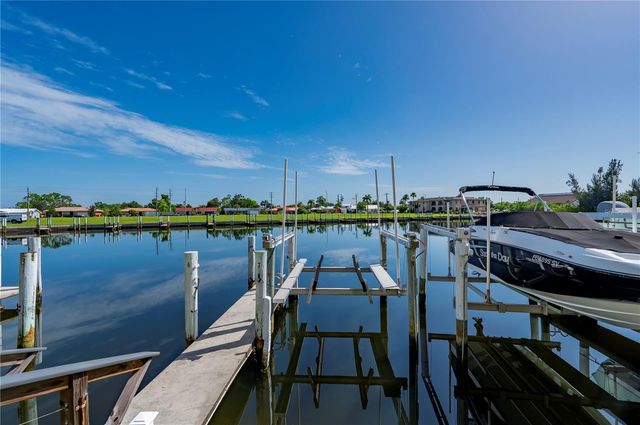 1340 ROCK DOVE COURT 123, Punta Gorda, FL 33950