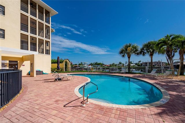 1340 ROCK DOVE COURT 123, Punta Gorda, FL 33950