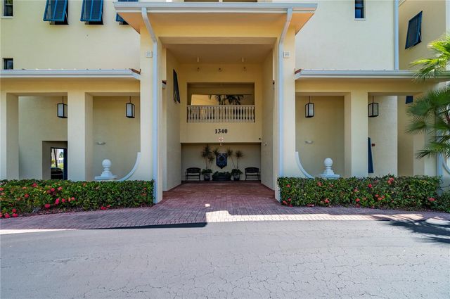 1340 ROCK DOVE COURT 123, Punta Gorda, FL 33950