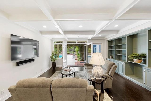 452 Roblar Avenue, Hillsborough, CA 94010