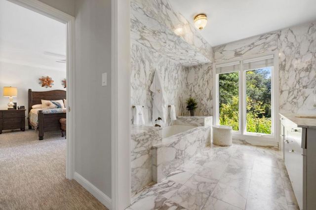 452 Roblar Avenue, Hillsborough, CA 94010