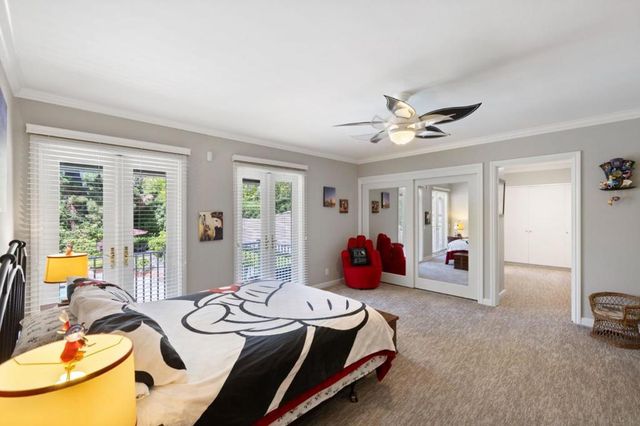 452 Roblar Avenue, Hillsborough, CA 94010