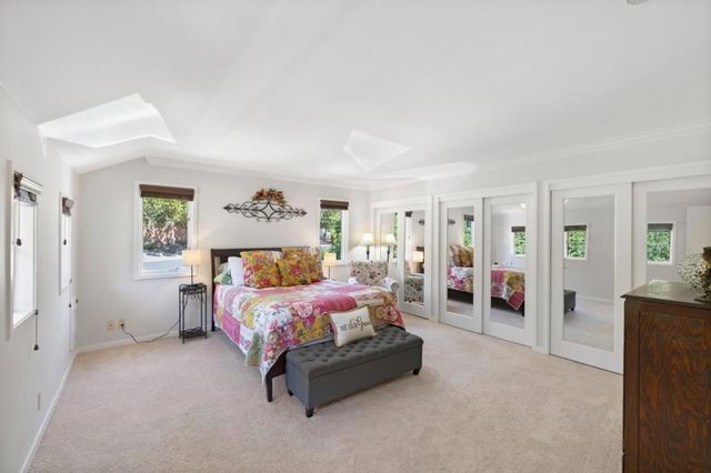 452 Roblar Avenue, Hillsborough, CA 94010