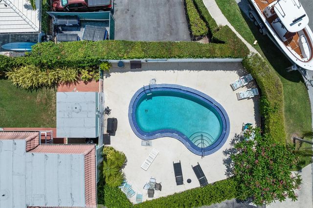 117 Lehane Terrace 210, North Palm Beach, FL 33408