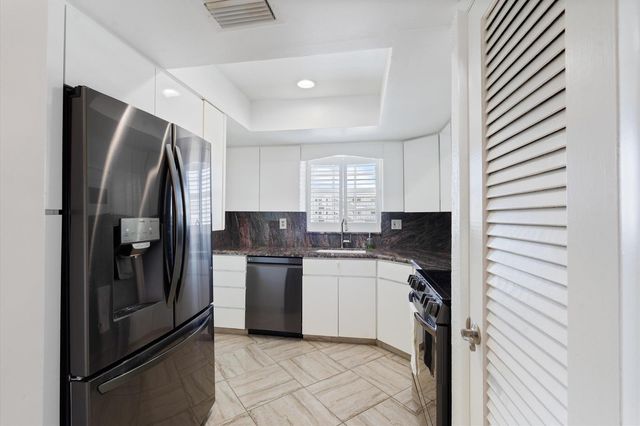 117 Lehane Terrace 210, North Palm Beach, FL 33408